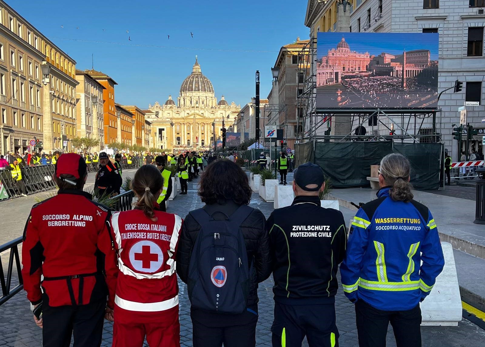 Photo of volunteers in Rome
